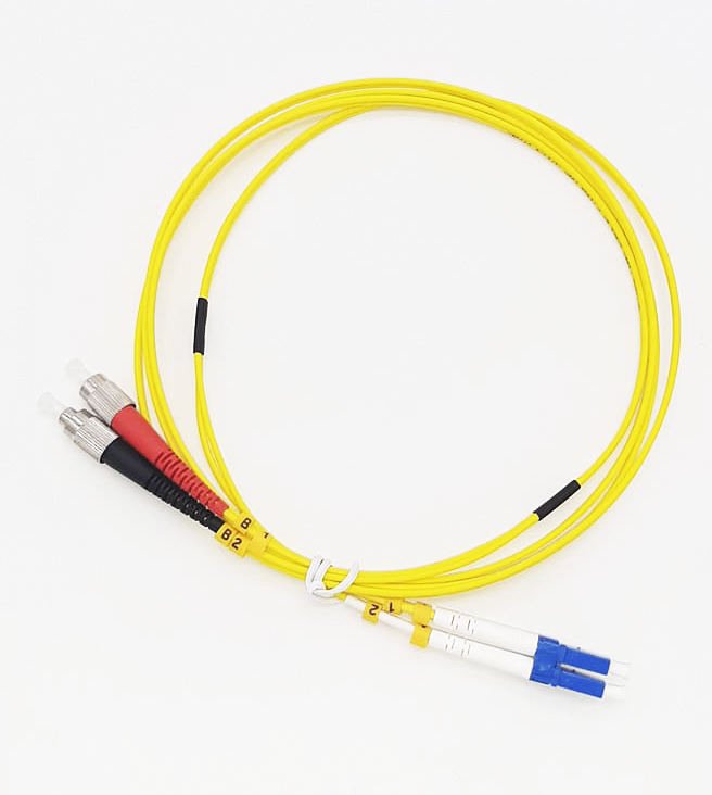 DC-APC-LC-UPC-DUPLEX-2MM-PVC-10-METROS-CLEH.jpg LC APC – LC UPC MonoModo SM Duplex Jumper Cable Fibra - Imagen 1