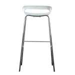 Taburete alto de bar Tom 4 patas, estructura de acero cromado y asiento blanco de polipropileno — vista frontal